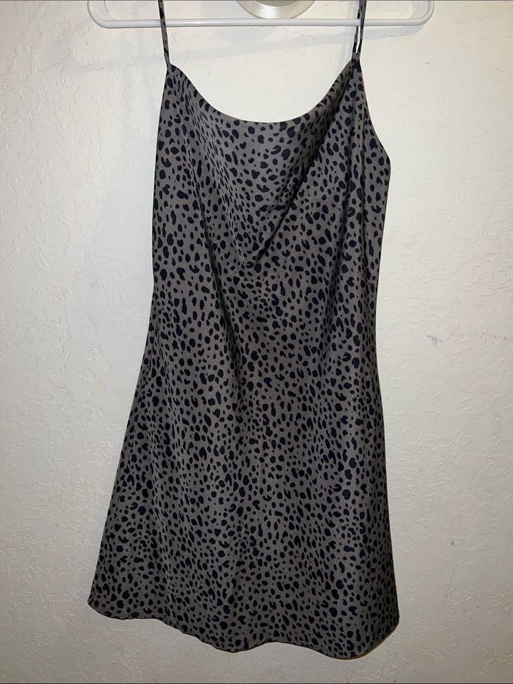 Women’s scoop neck dress